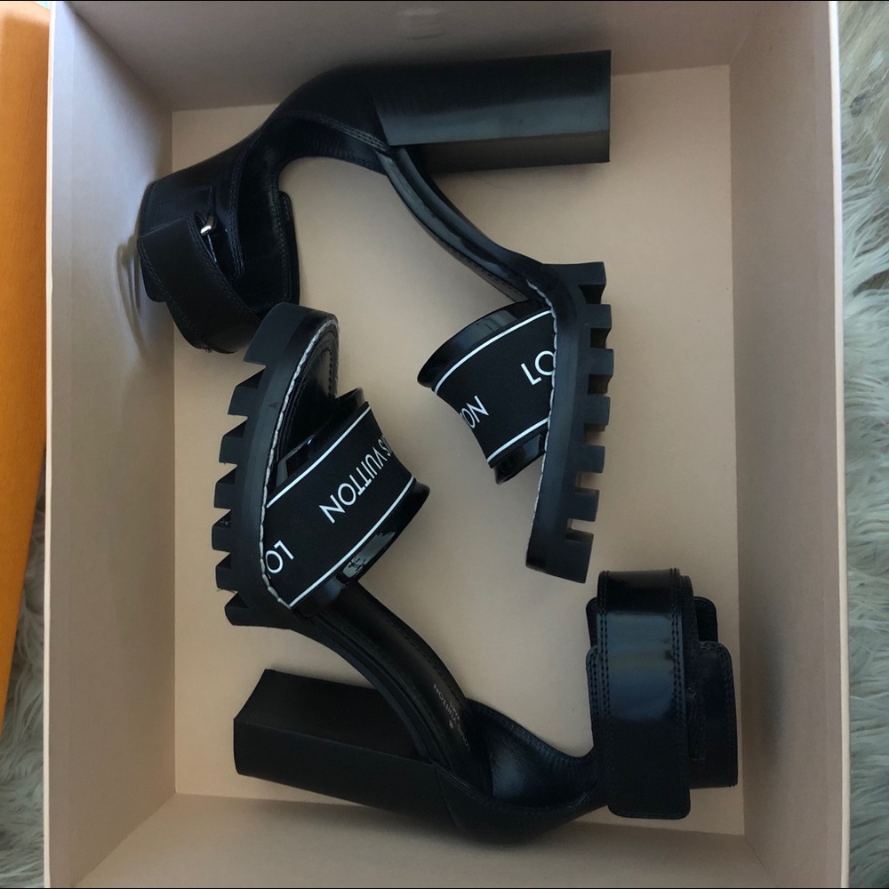 STAR TRAIL SANDAL